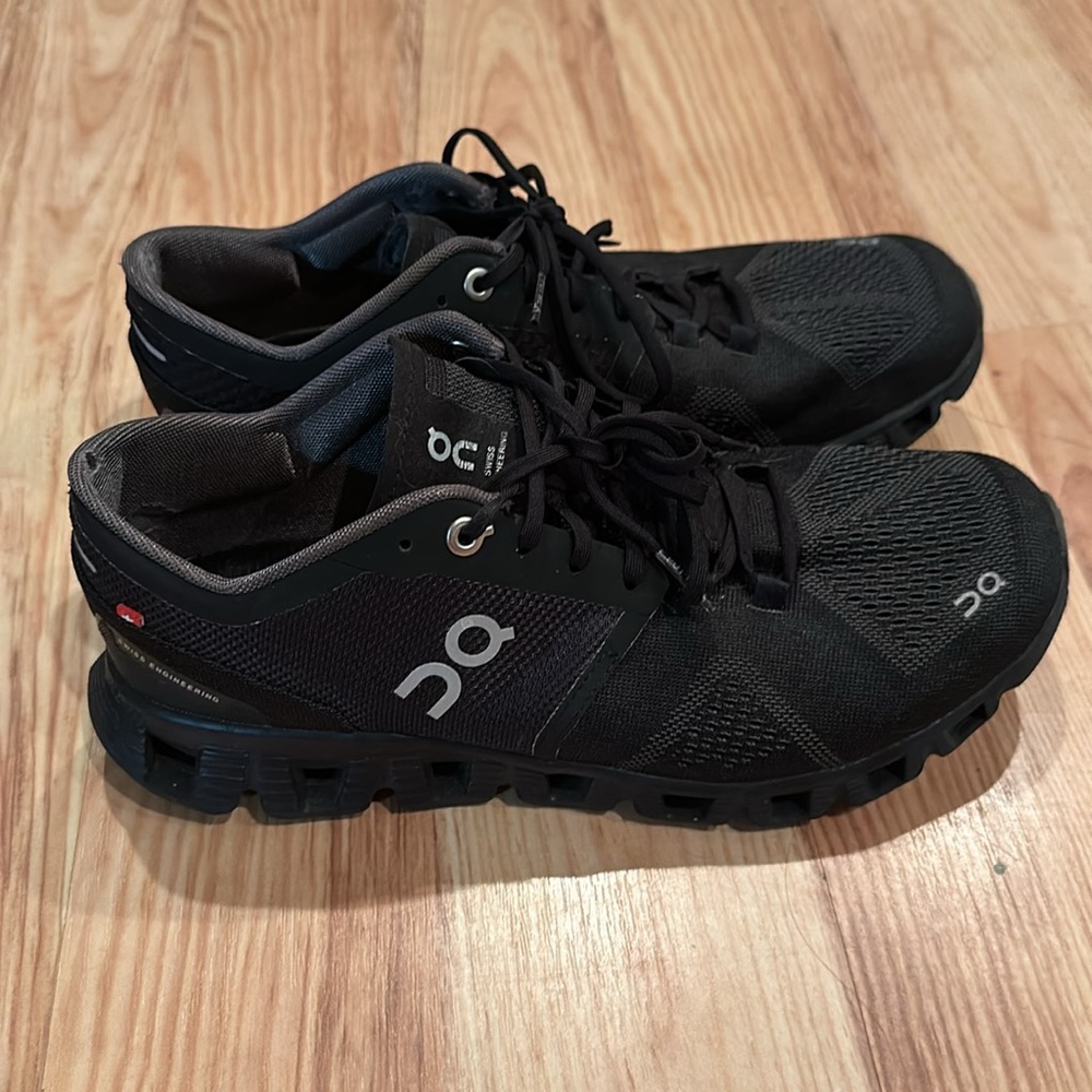 On Running Cloudswift Men's Black/Gray Sneakers